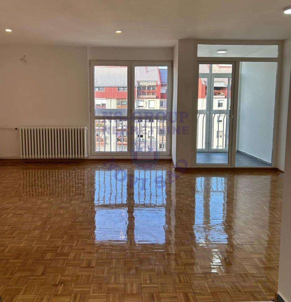 Slika 1 - Odlcian trosoban stan na Limanu 4!